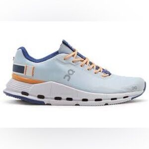 On Cloud Cloudnova Form Womens Running Shoes size 8